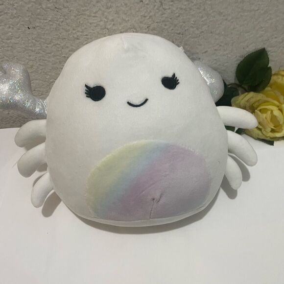 8” Squishmallows “Magela The White Crab” Sea Life Squad - Picture 5 of 6